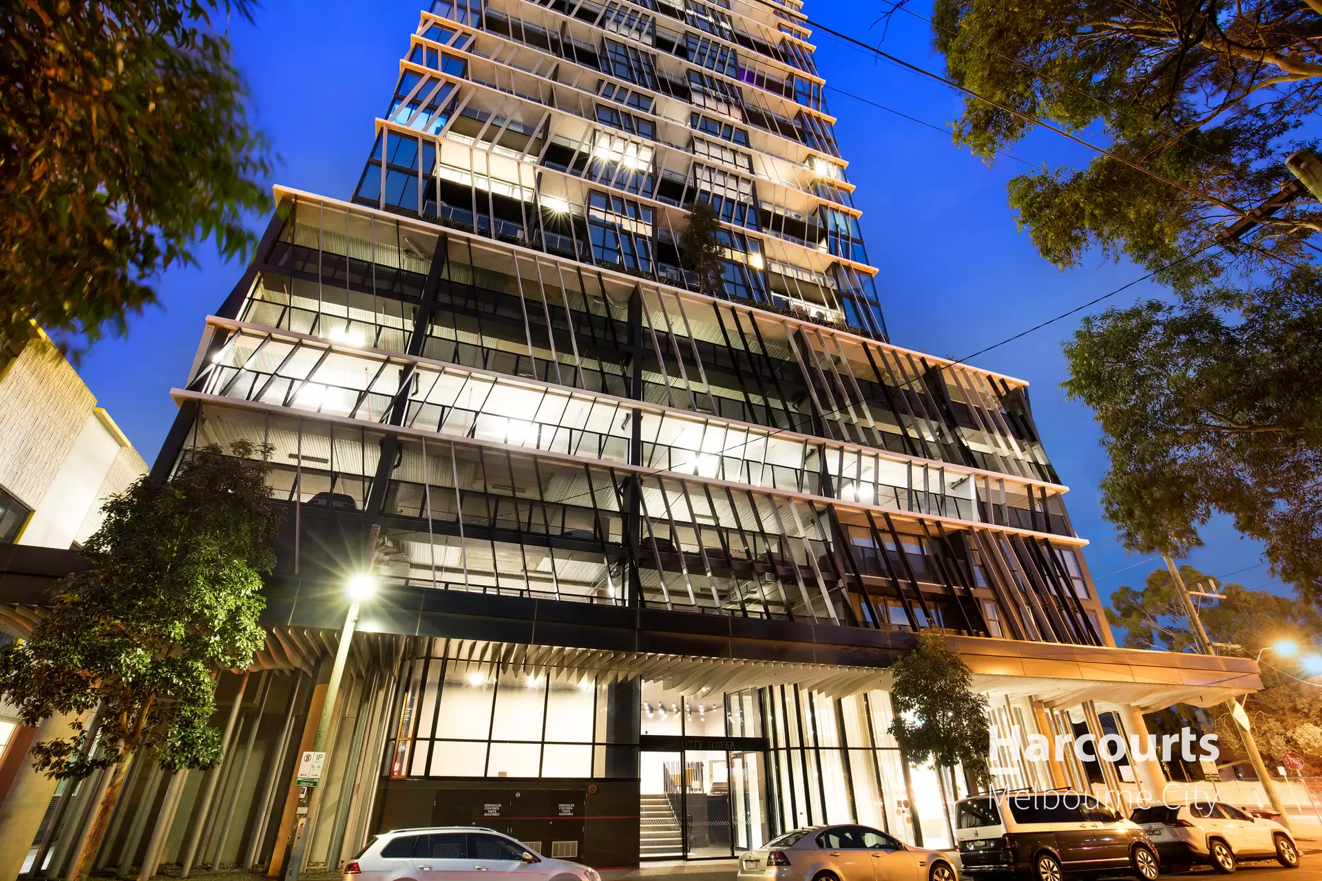 705/89 Gladstone Street, South Melbourne Sold by Harcourts Melbourne City - image 1