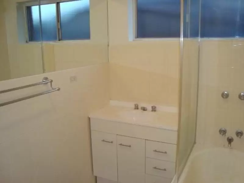 1/50 Kingsville Street, Kingsville Leased by Harcourts Melbourne City - image 3