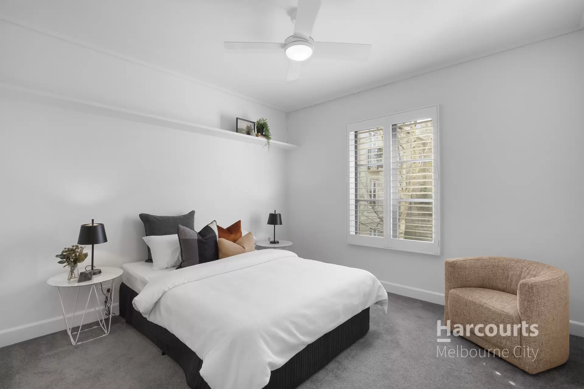 5/201 Wellington Parade South, East Melbourne Sold by Harcourts Melbourne City - image 1