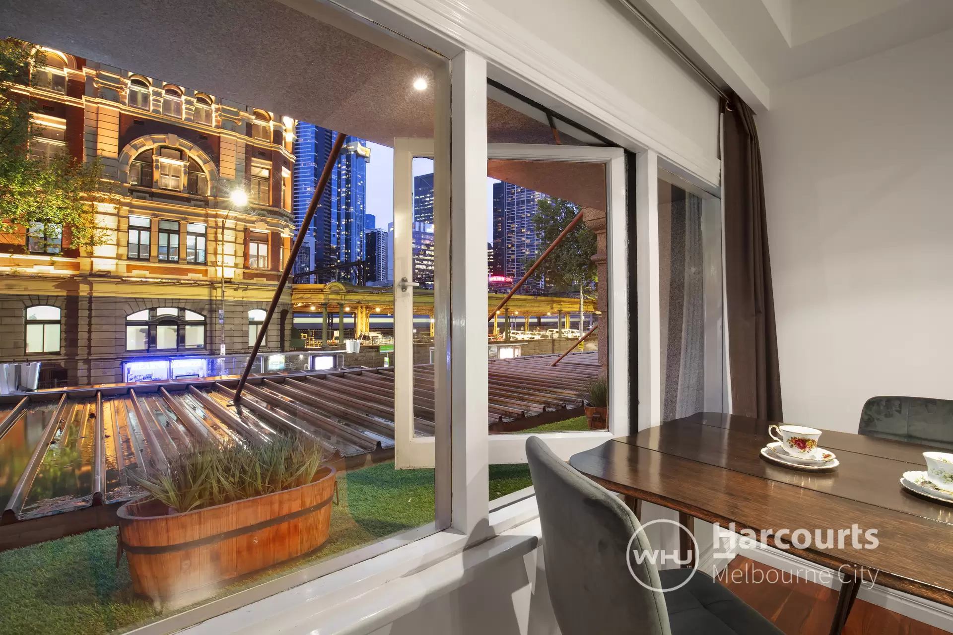 102/296 Flinders Street, Melbourne Sold by Harcourts Melbourne City - image 1