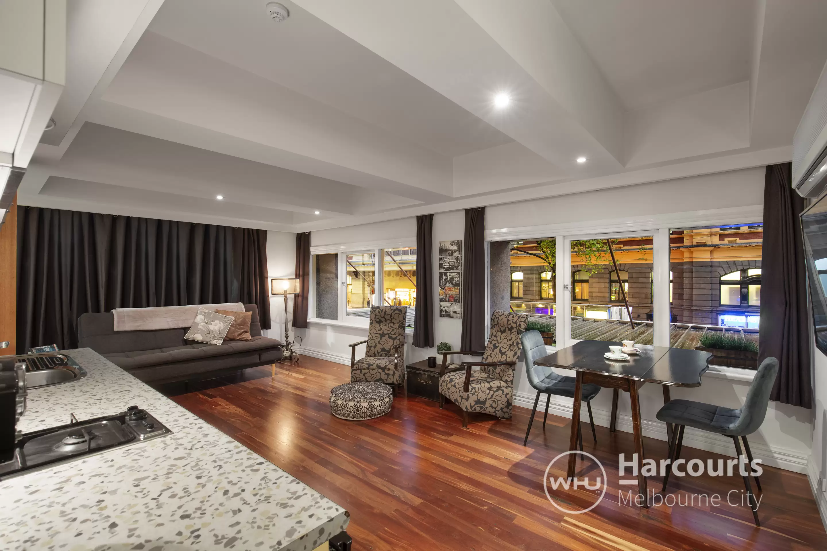 102/296 Flinders Street, Melbourne Sold by Harcourts Melbourne City - image 3