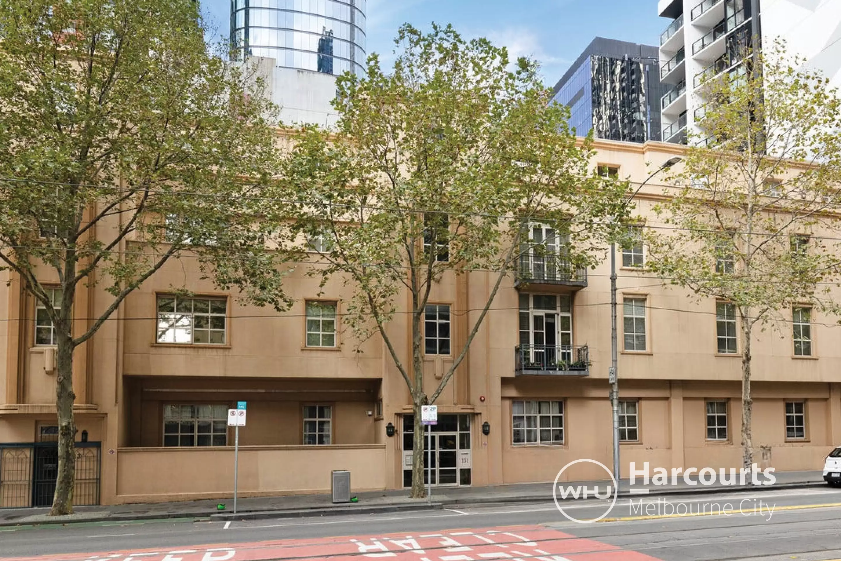 34/131 La Trobe Street, Melbourne Sold by Harcourts Melbourne City - image 1