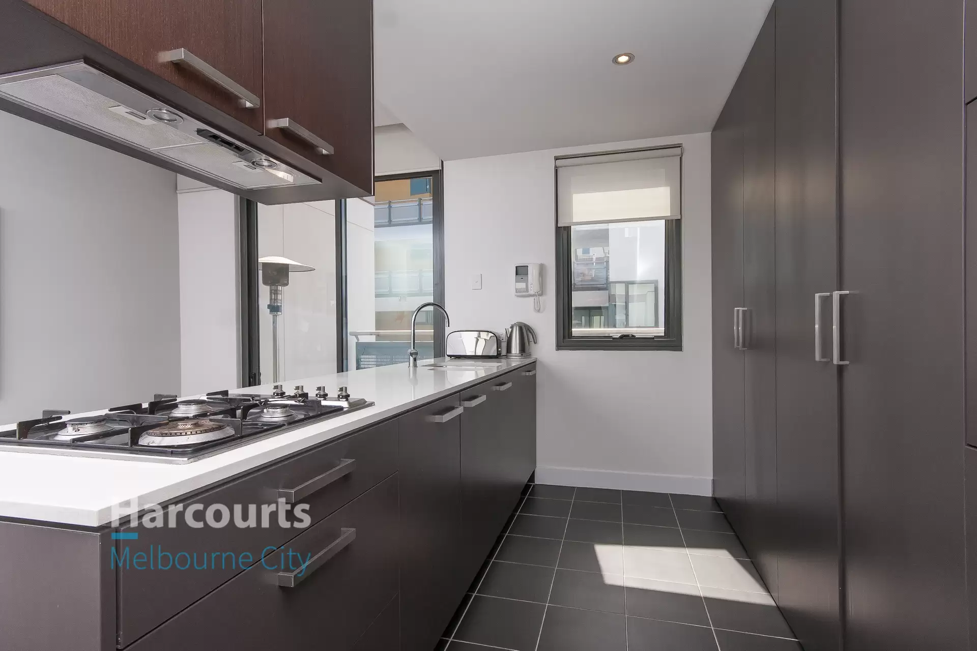 230/117 Studio Lane, Docklands Leased by Harcourts Melbourne City - image 1