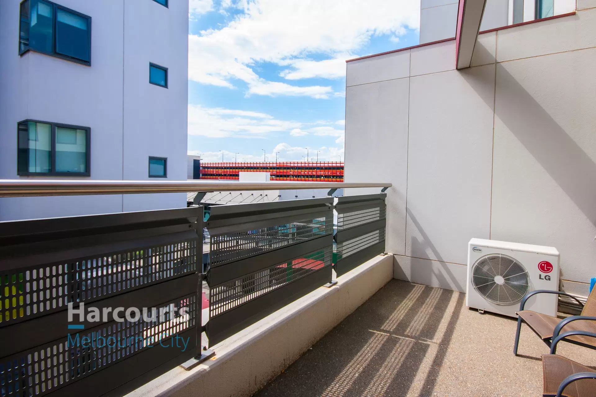 230/117 Studio Lane, Docklands Leased by Harcourts Melbourne City - image 1