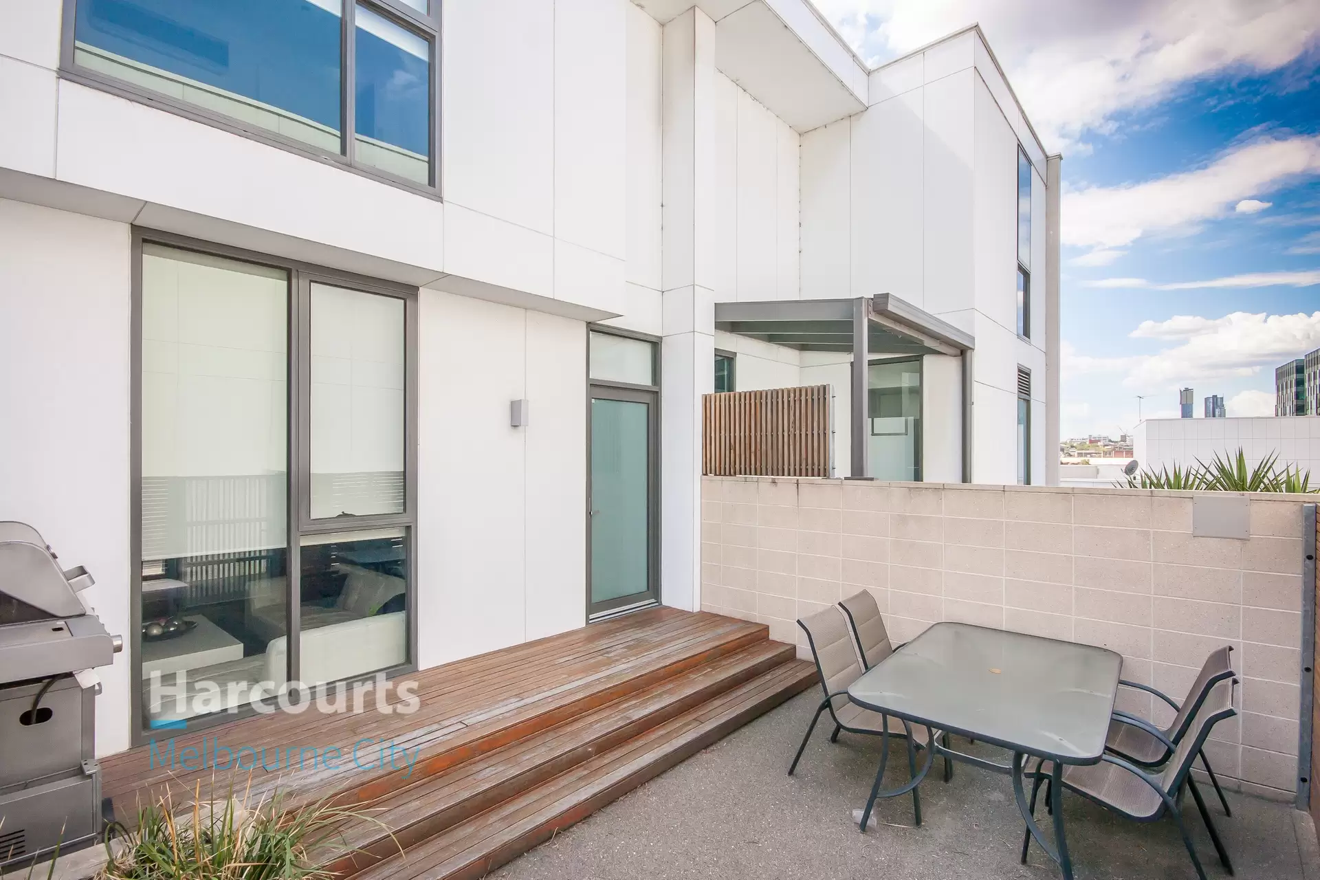 230/117 Studio Lane, Docklands Leased by Harcourts Melbourne City - image 1