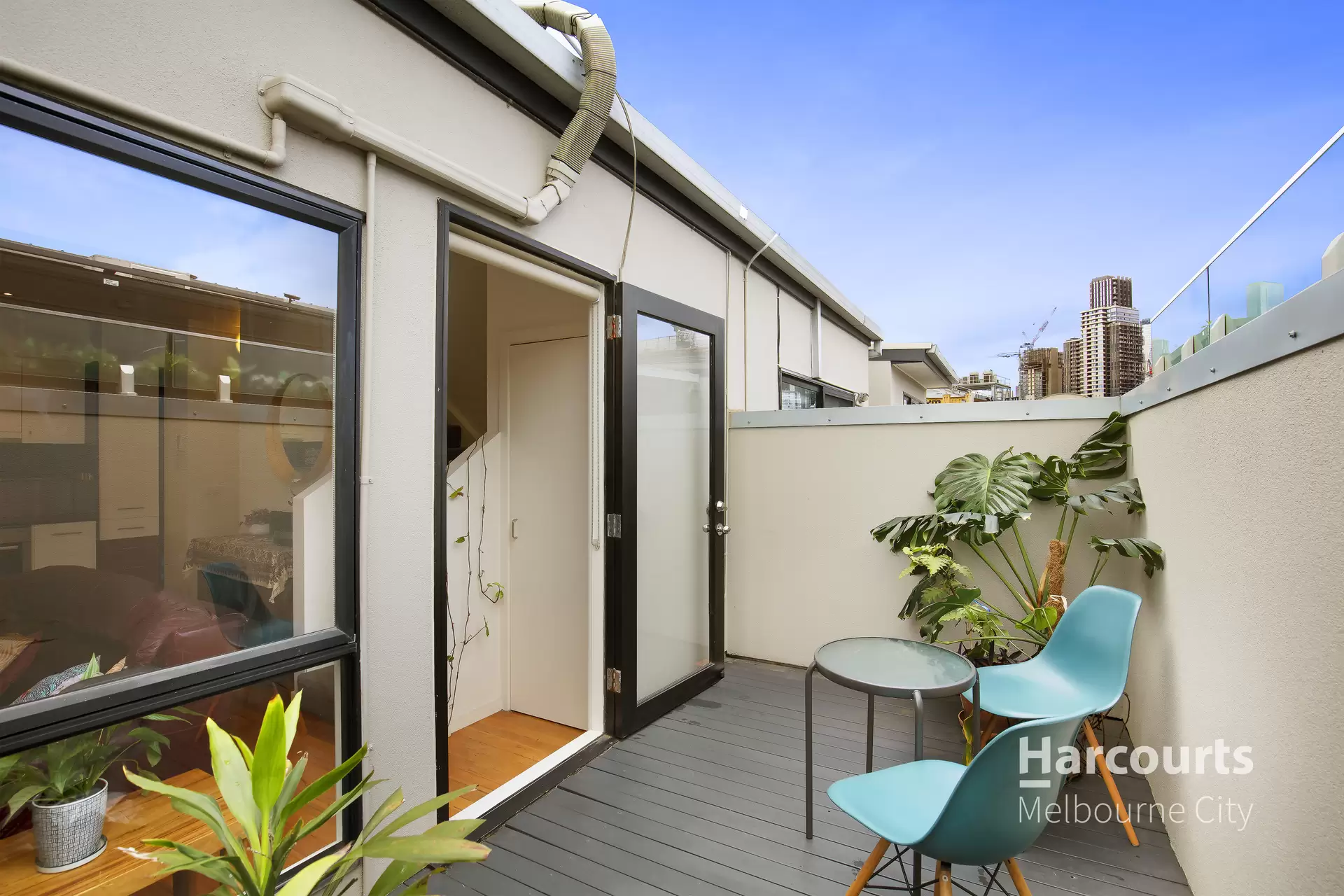 6/18 Ireland Street, West Melbourne Leased by Harcourts Melbourne City - image 1