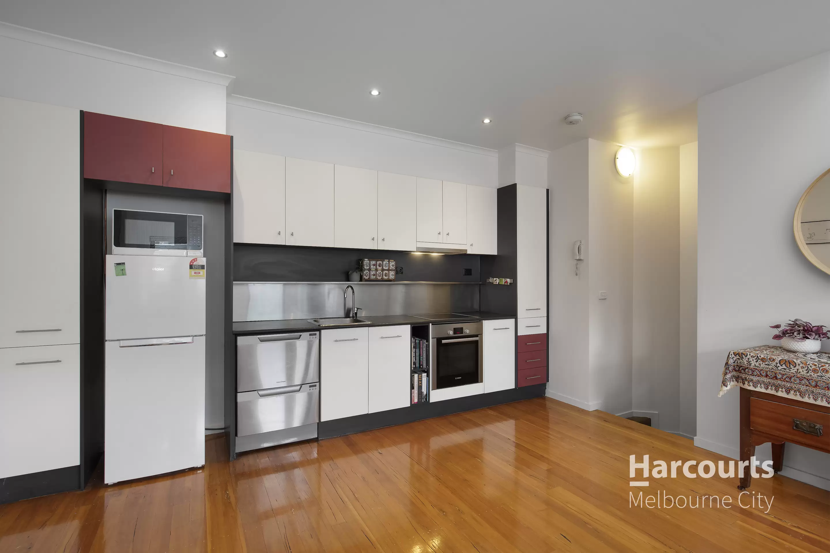 6/18 Ireland Street, West Melbourne Leased by Harcourts Melbourne City - image 3