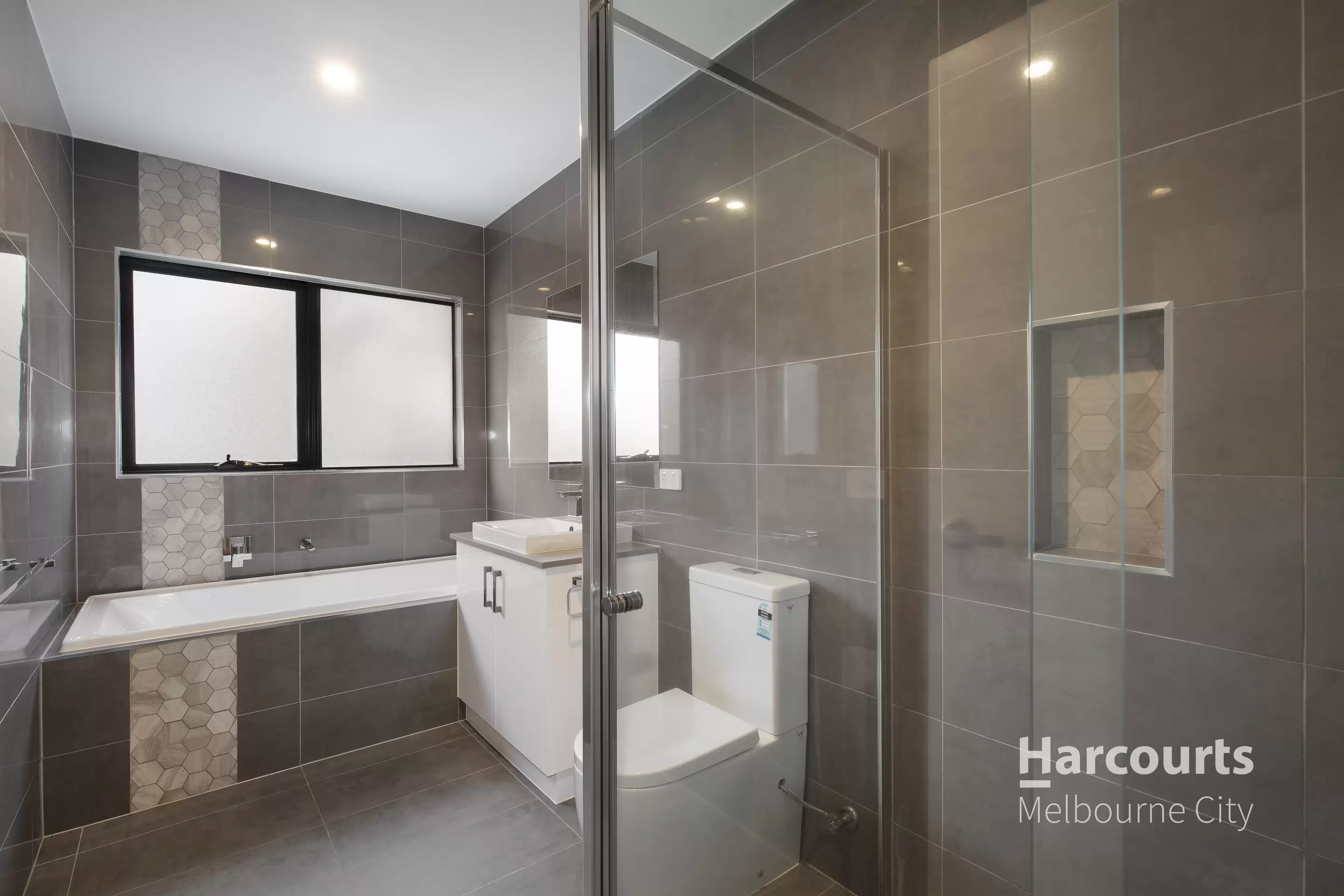 2/36 Austin Crescent, Pascoe Vale Leased by Harcourts Melbourne City - image 5