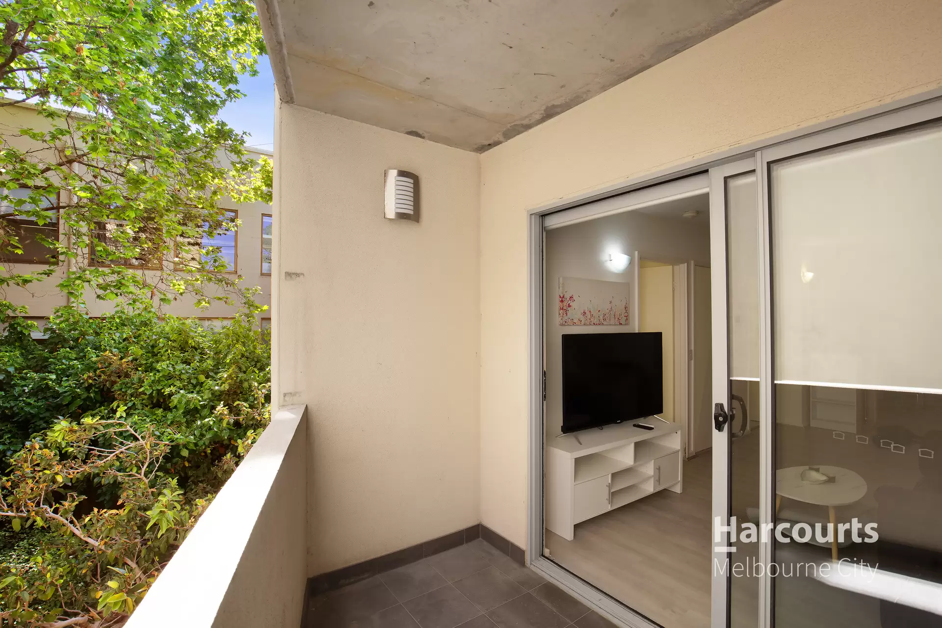 16/50 Rosslyn  Street, West Melbourne Leased by Harcourts Melbourne City - image 1