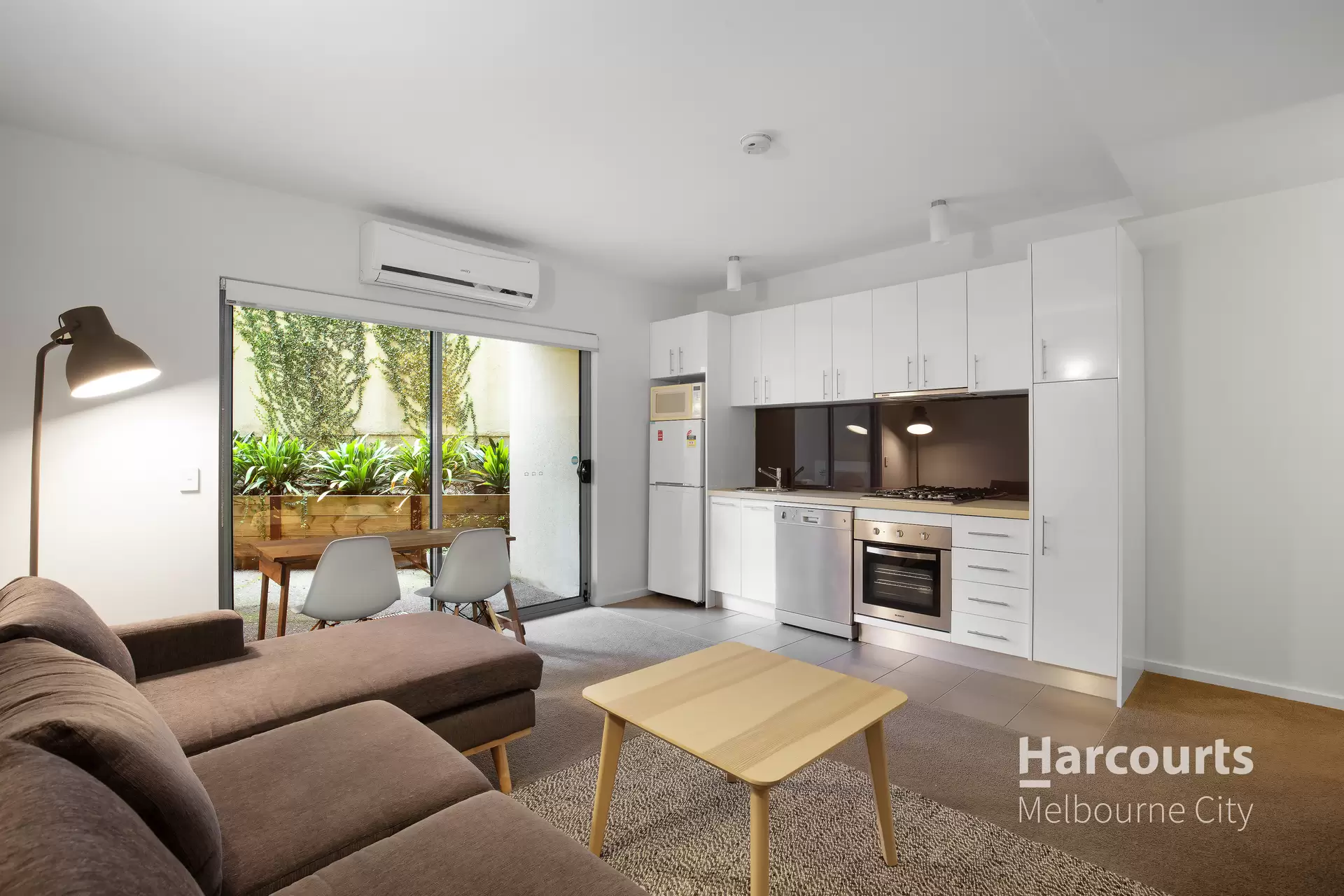 2/50 Rosslyn Street, West Melbourne Leased by Harcourts Melbourne City - image 1