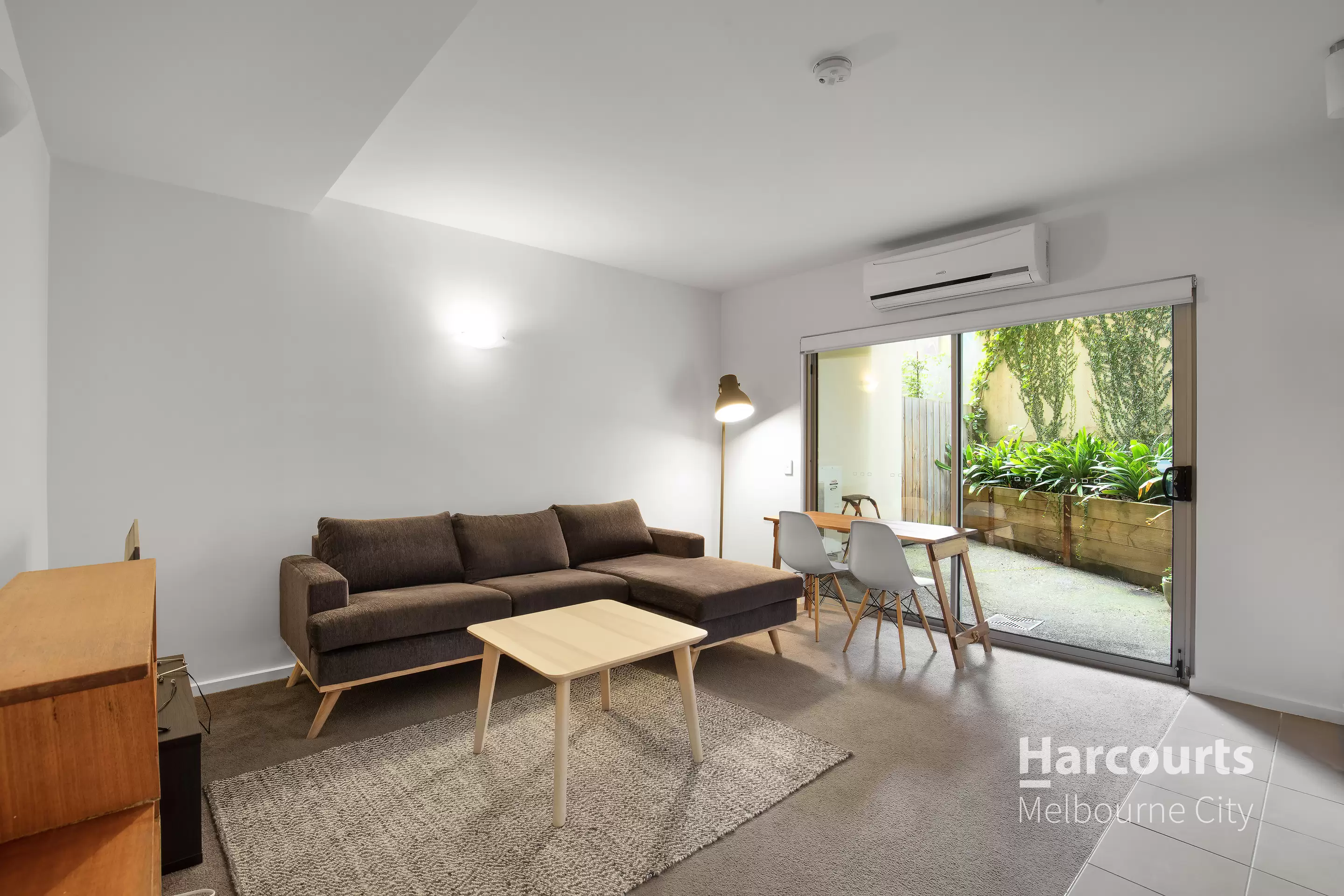 2/50 Rosslyn Street, West Melbourne Leased by Harcourts Melbourne City - image 2