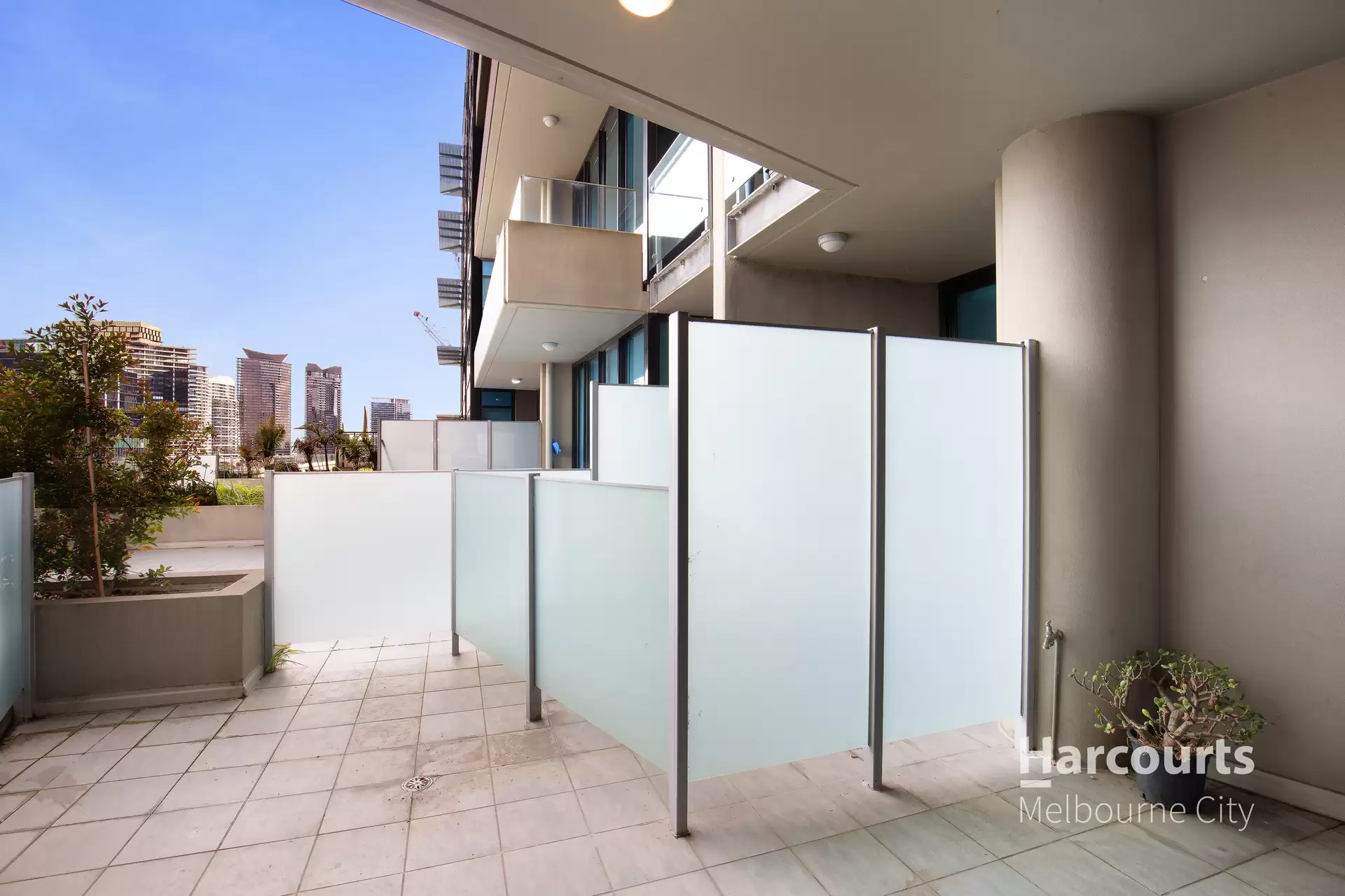 720/60 Siddeley Street, Docklands Leased by Harcourts Melbourne City - image 1