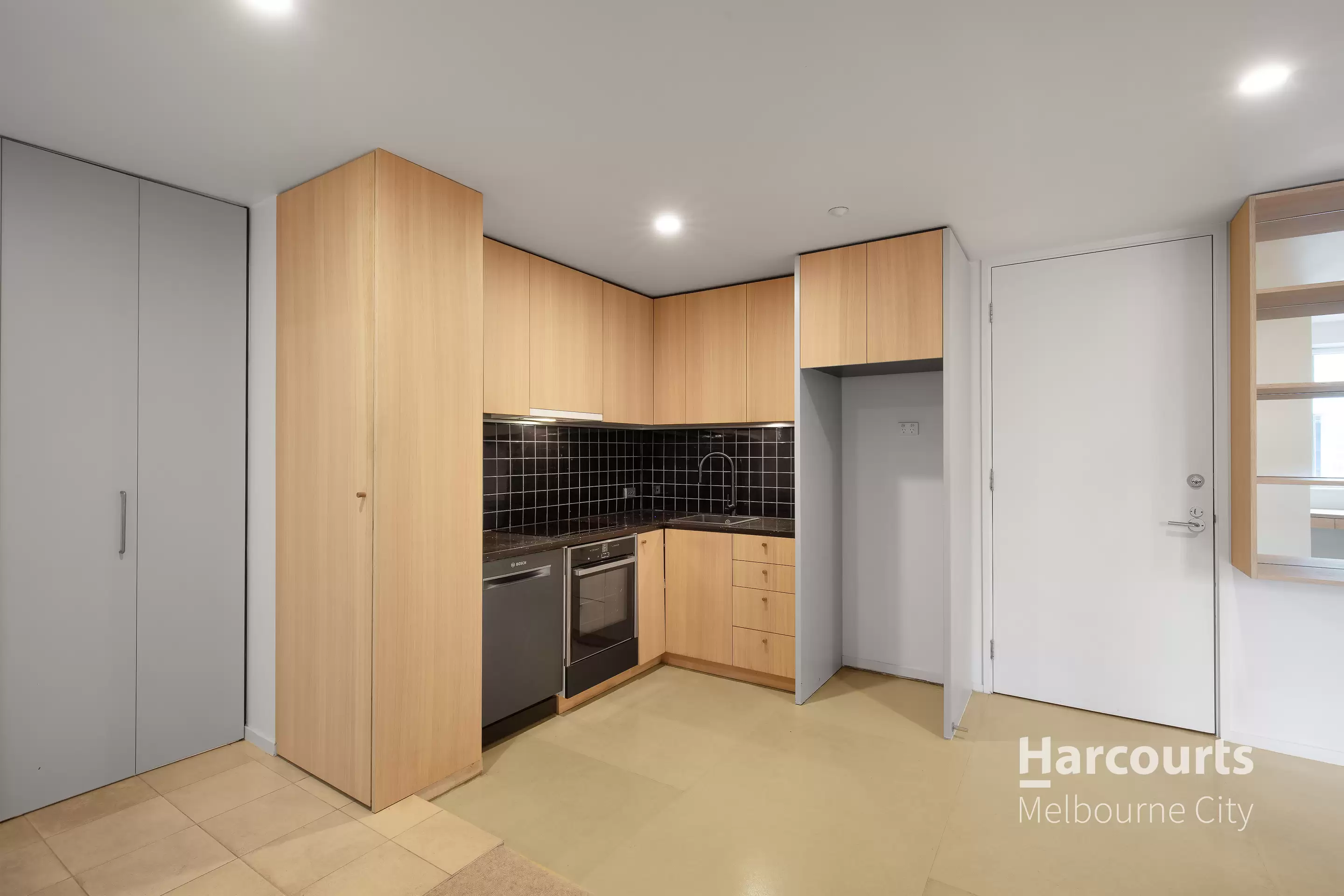 411/118 Russell Street, Melbourne Leased by Harcourts Melbourne City - image 2