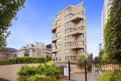 11/27 Queens Lane, Melbourne Leased by Harcourts Melbourne City