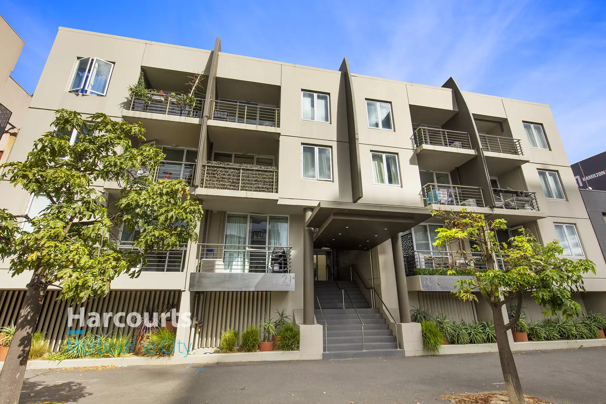 8/21 Park Street, South Melbourne Leased by Harcourts Melbourne City - image 1