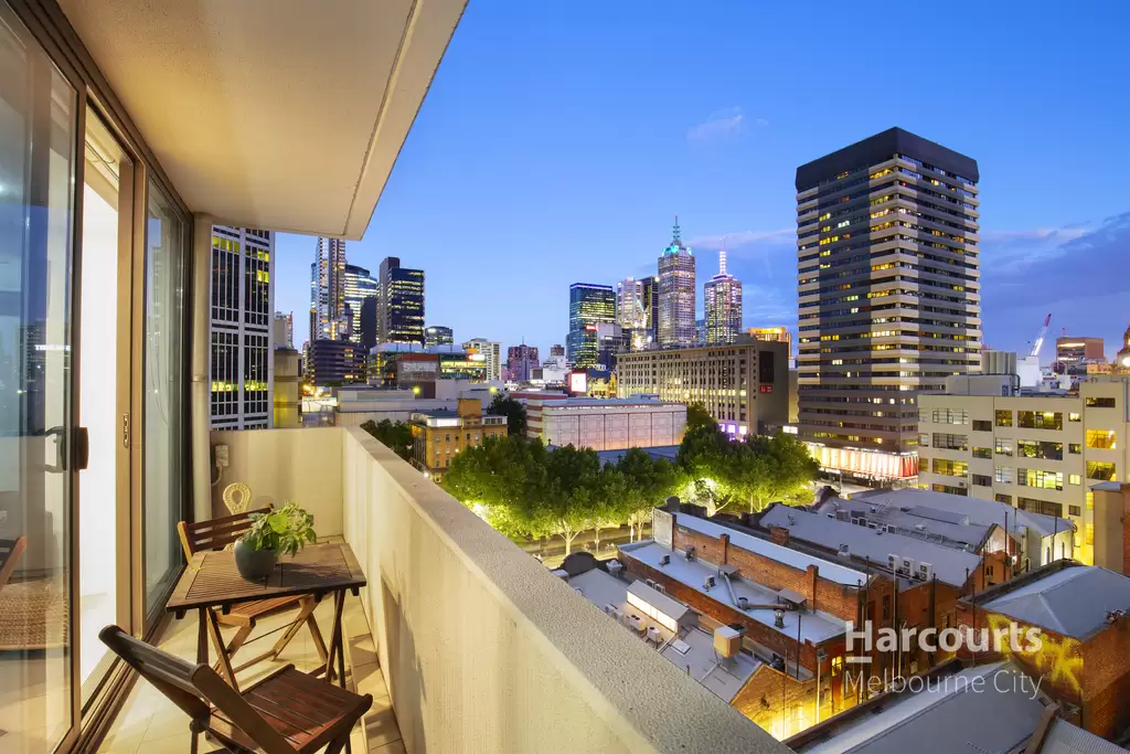 701/8 Sutherland Street, Melbourne Sold by Harcourts Melbourne City