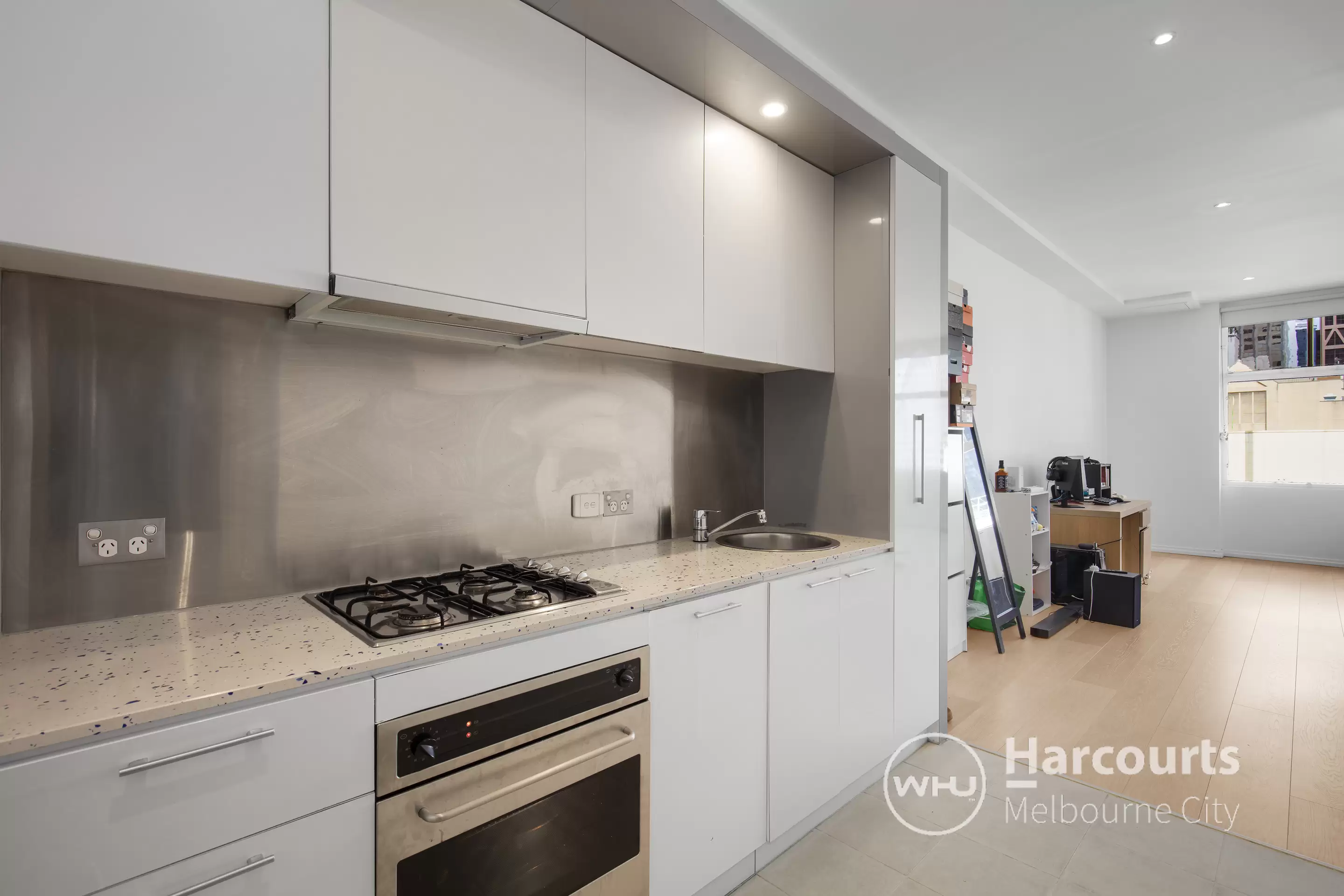 1006/115 Swanston Street, Melbourne Sold by Harcourts Melbourne City - image 3