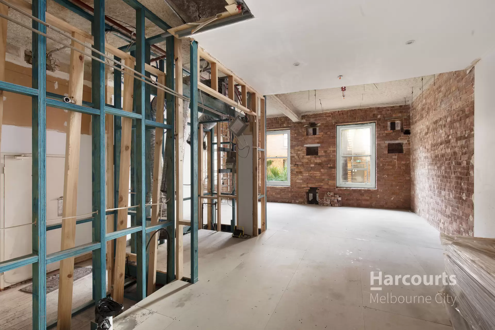 38/24 Little Bourke Street, Melbourne Sold by Harcourts Melbourne City - image 1