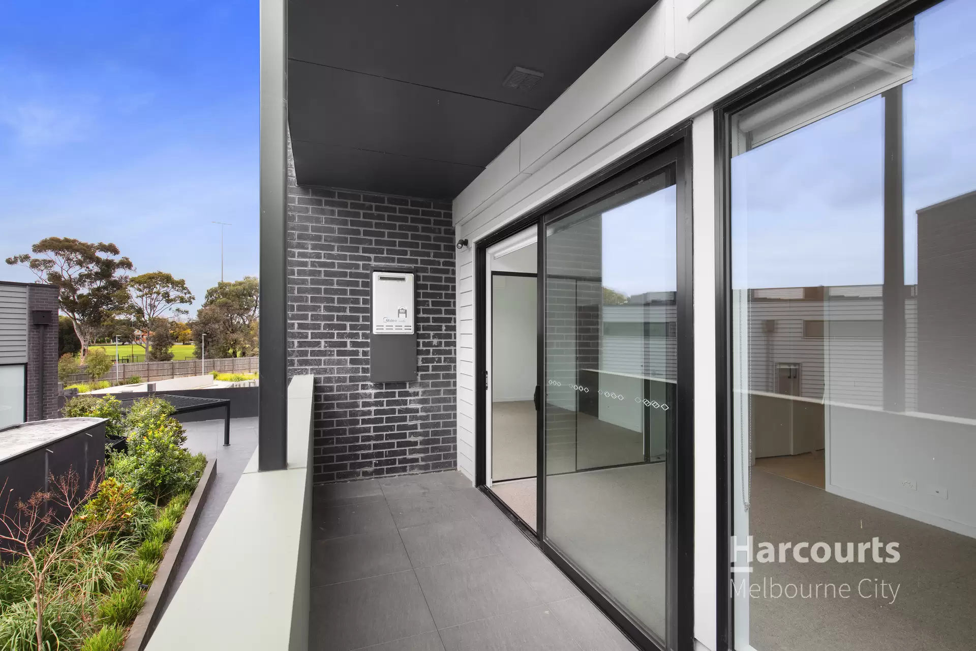 2 Sacramento Way, Coburg Leased by Harcourts Melbourne City - image 1