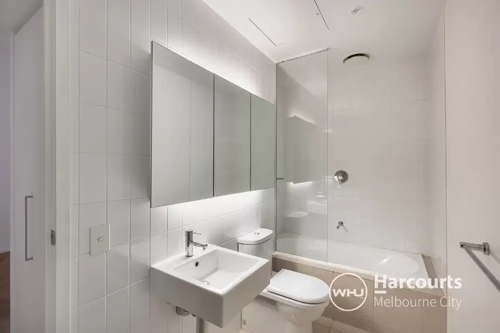 205/399 Bourke Street, Melbourne Leased by Harcourts Melbourne City - image 3