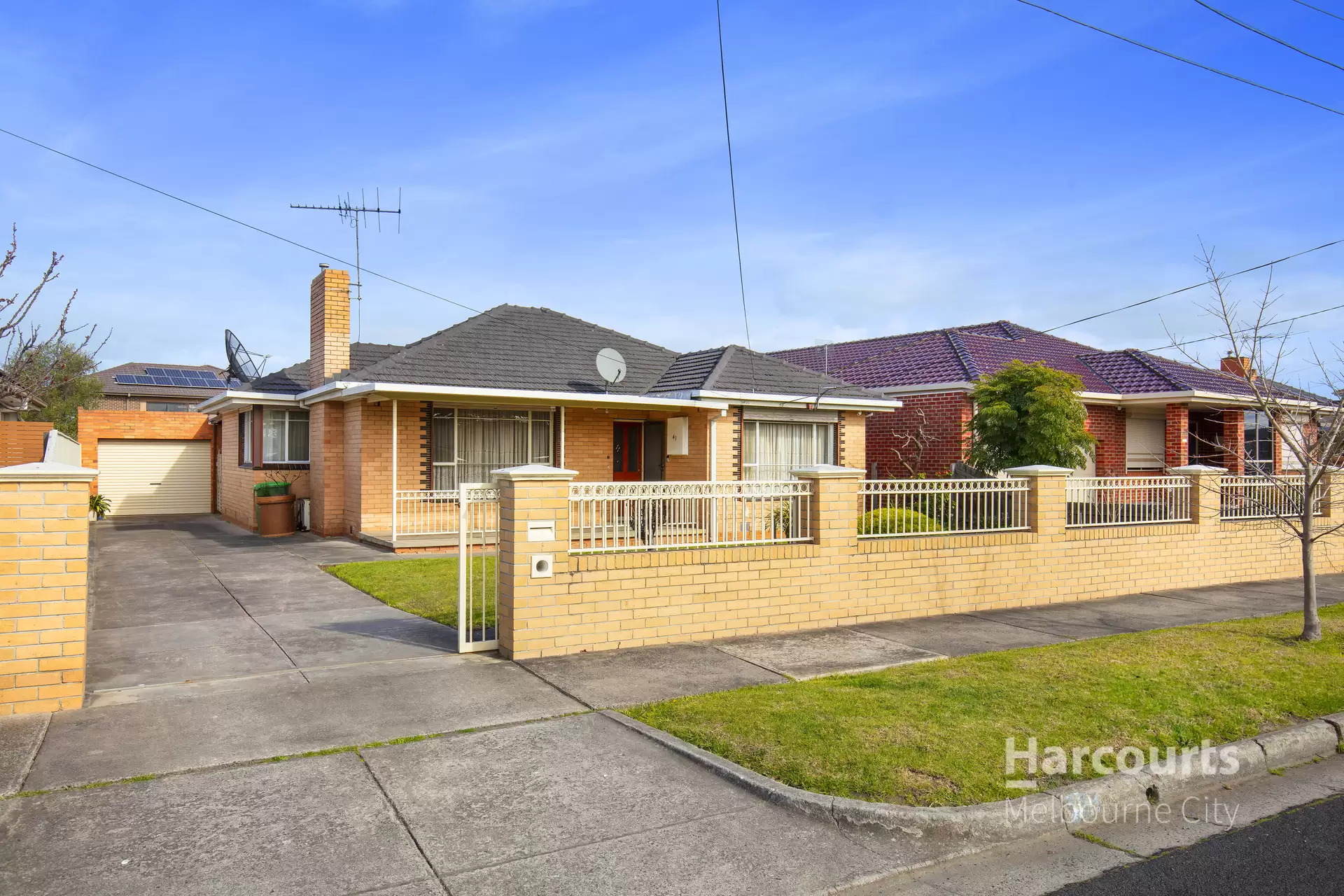 41 Elliot Street, Reservoir Leased by Harcourts Melbourne City - image 1