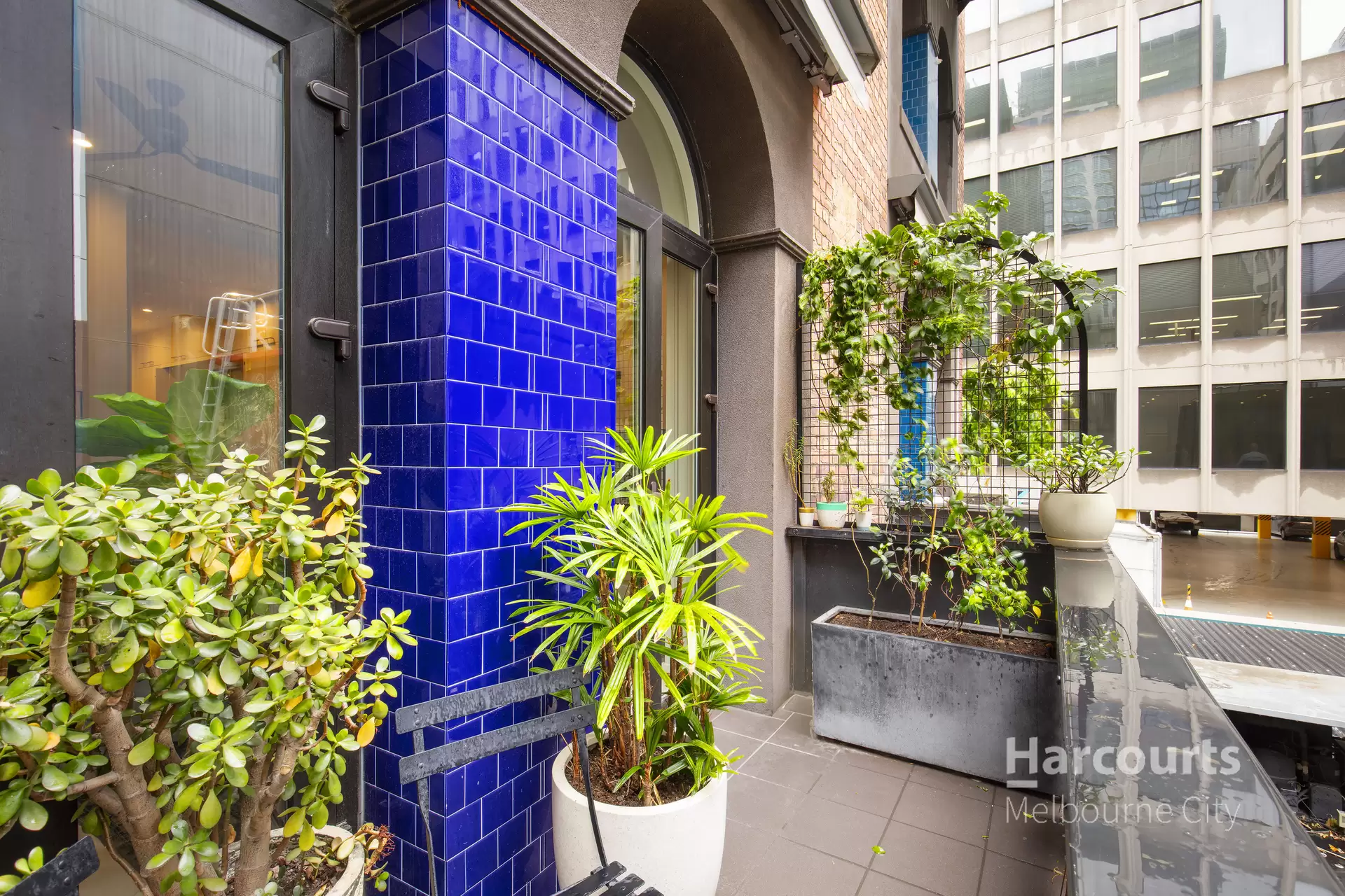 4/192 Little Collins Street, Melbourne Leased by Harcourts Melbourne City - image 1