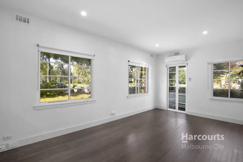 2/2-4 Garden Avenue, East Melbourne Leased by Harcourts Melbourne City