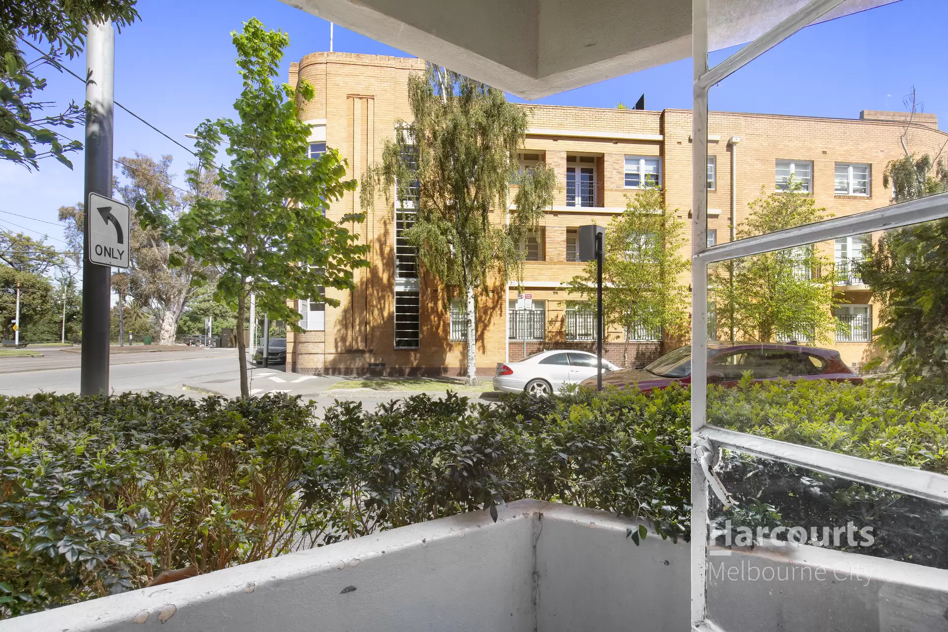 2/2-4 Garden Avenue, East Melbourne Leased by Harcourts Melbourne City - image 1