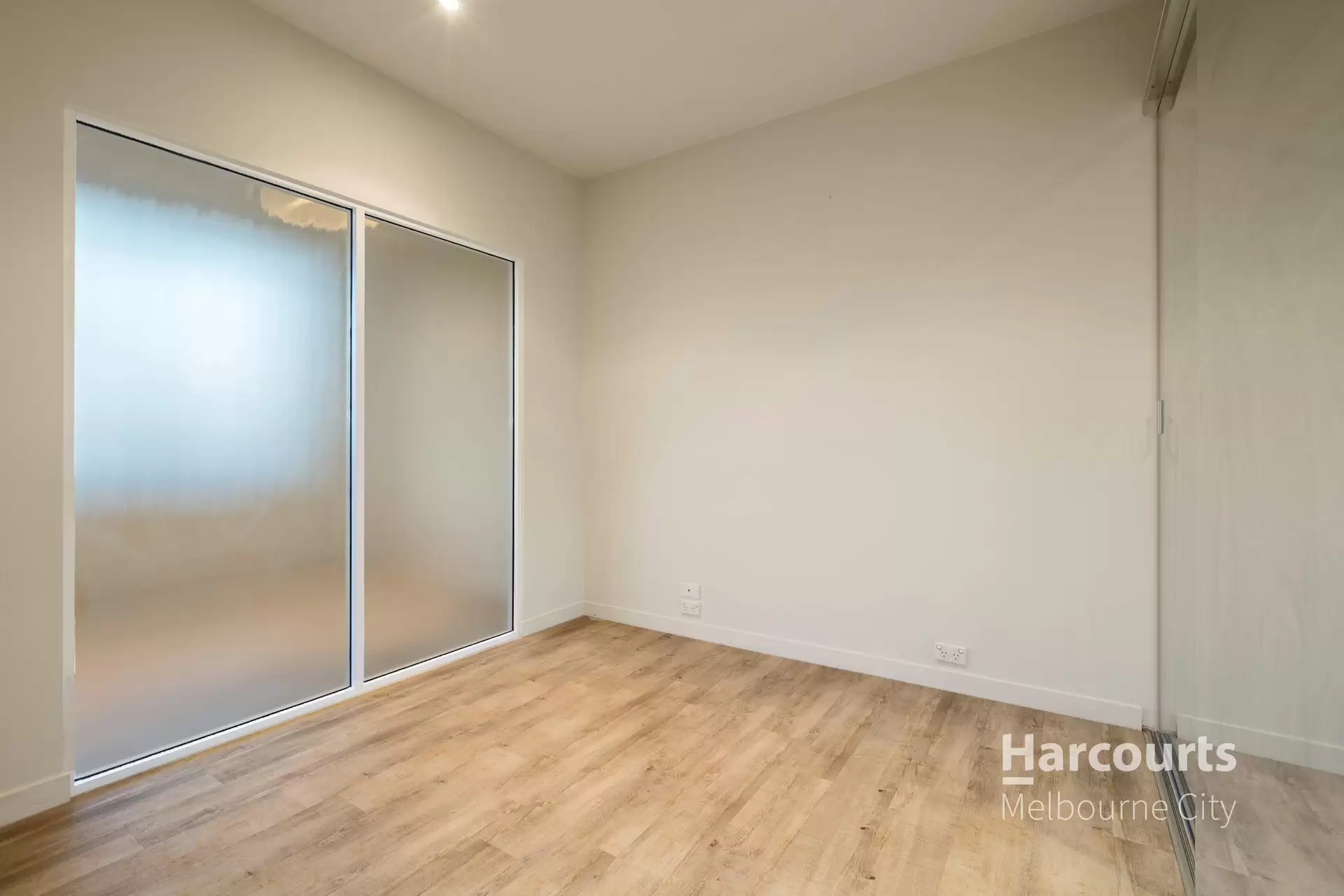 708/166 Wellington Parade, East Melbourne For Lease by Harcourts Melbourne City - image 1