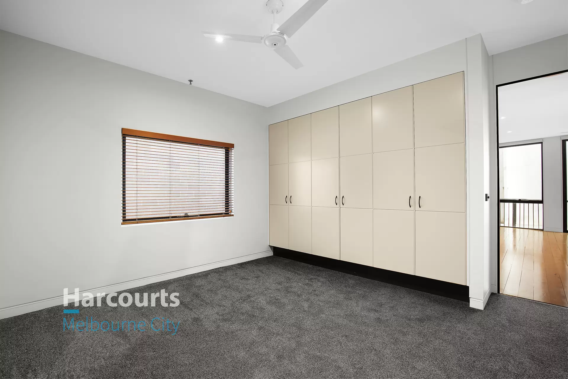 4/9-13 Anthony Street, Melbourne Leased by Harcourts Melbourne City - image 1