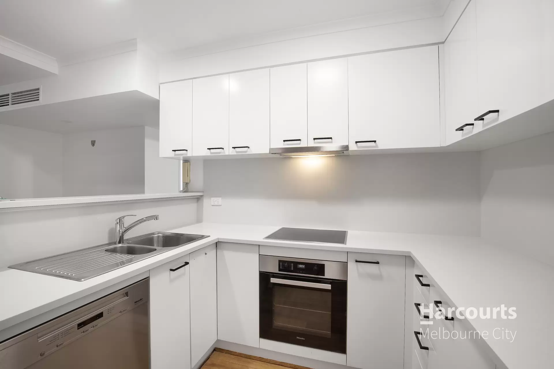 1006/585 La Trobe Street, Melbourne Leased by Harcourts Melbourne City - image 1