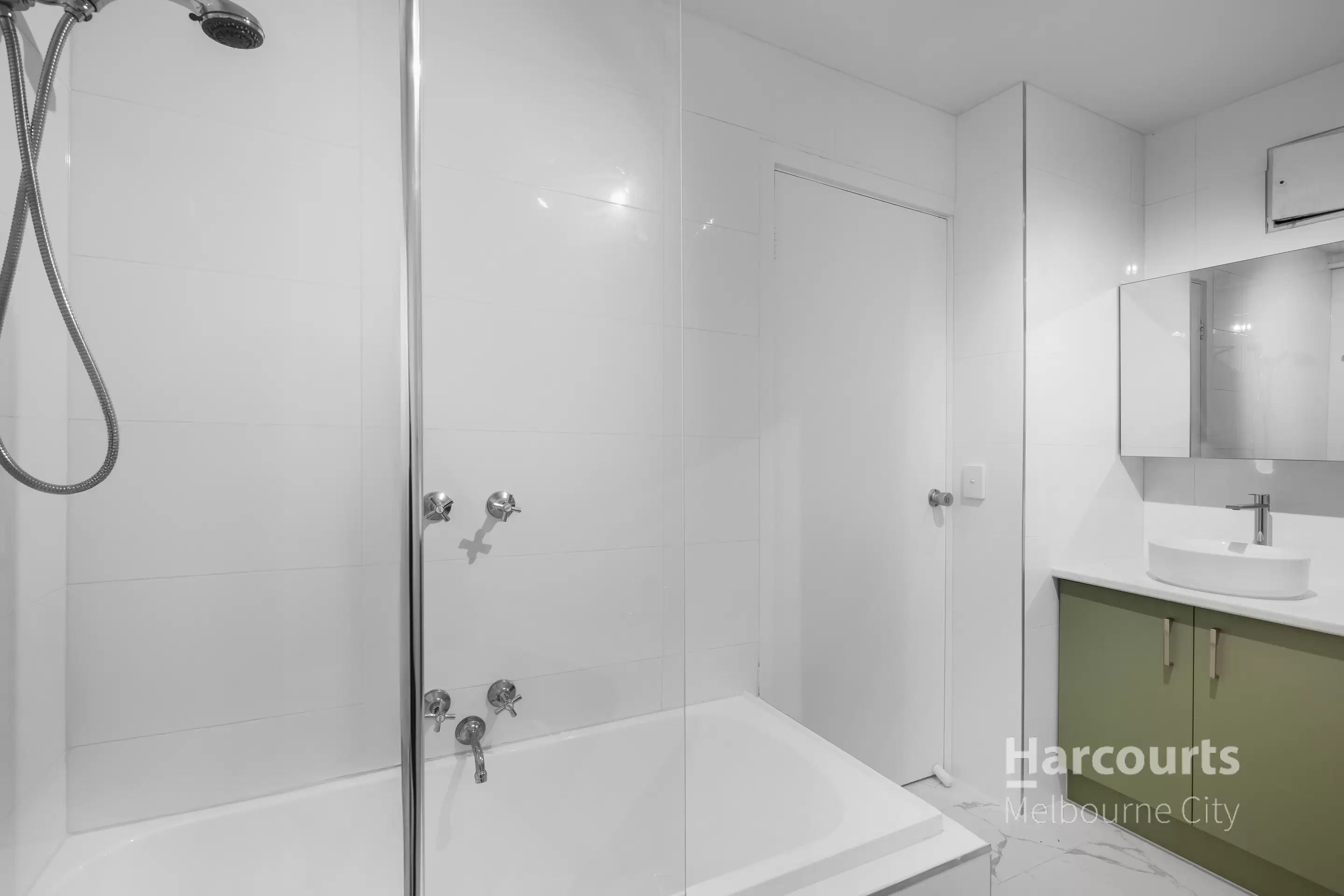3H(37)/131 Lonsdale Street, Melbourne For Lease by Harcourts Melbourne City - image 3