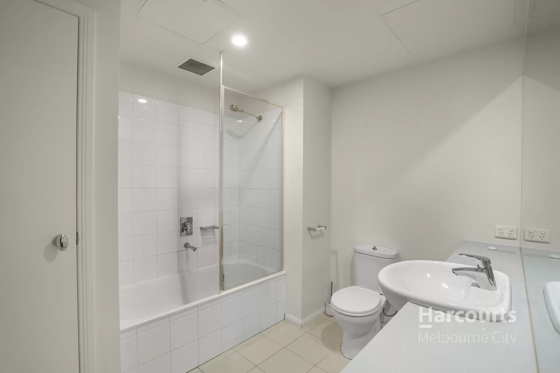 44/3 Seisman Place, Port Melbourne For Lease by Harcourts Melbourne City - image 1