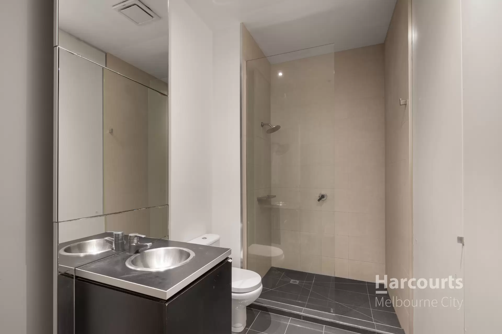 107/11 Hillingdon Place, Prahran For Lease by Harcourts Melbourne City - image 1