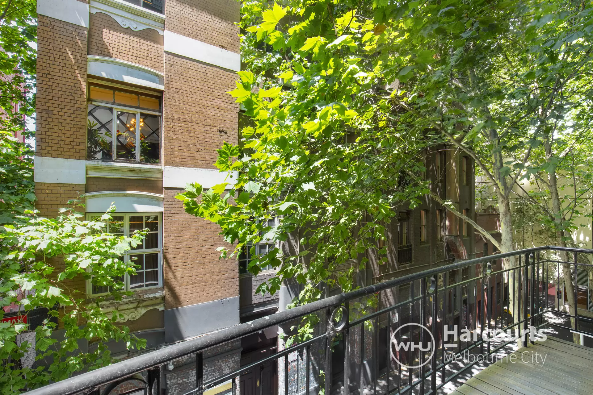 8/7 Drewery Lane, Melbourne Sold by Harcourts Melbourne City - image 1