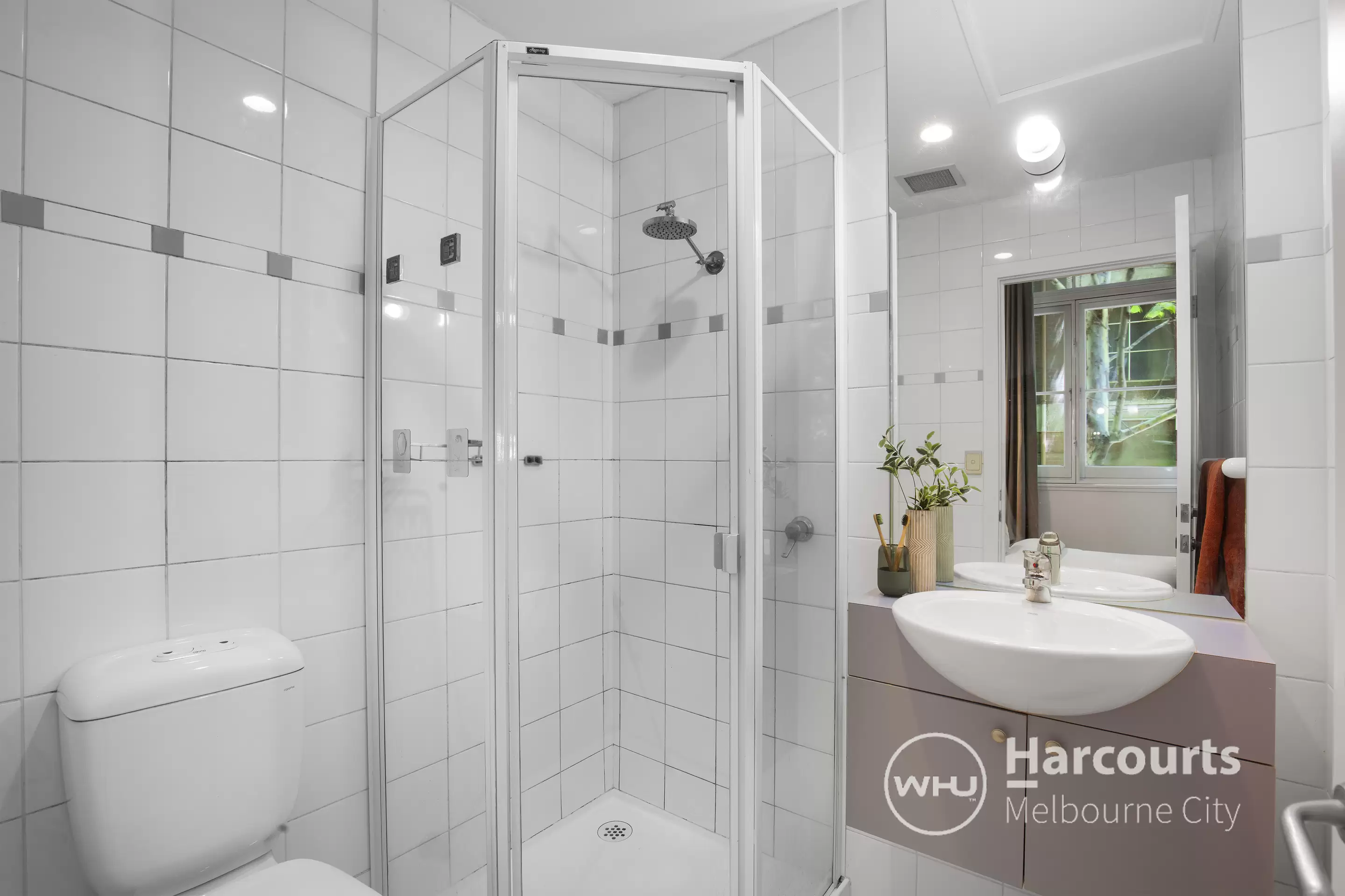 8/7 Drewery Lane, Melbourne Sold by Harcourts Melbourne City - image 7
