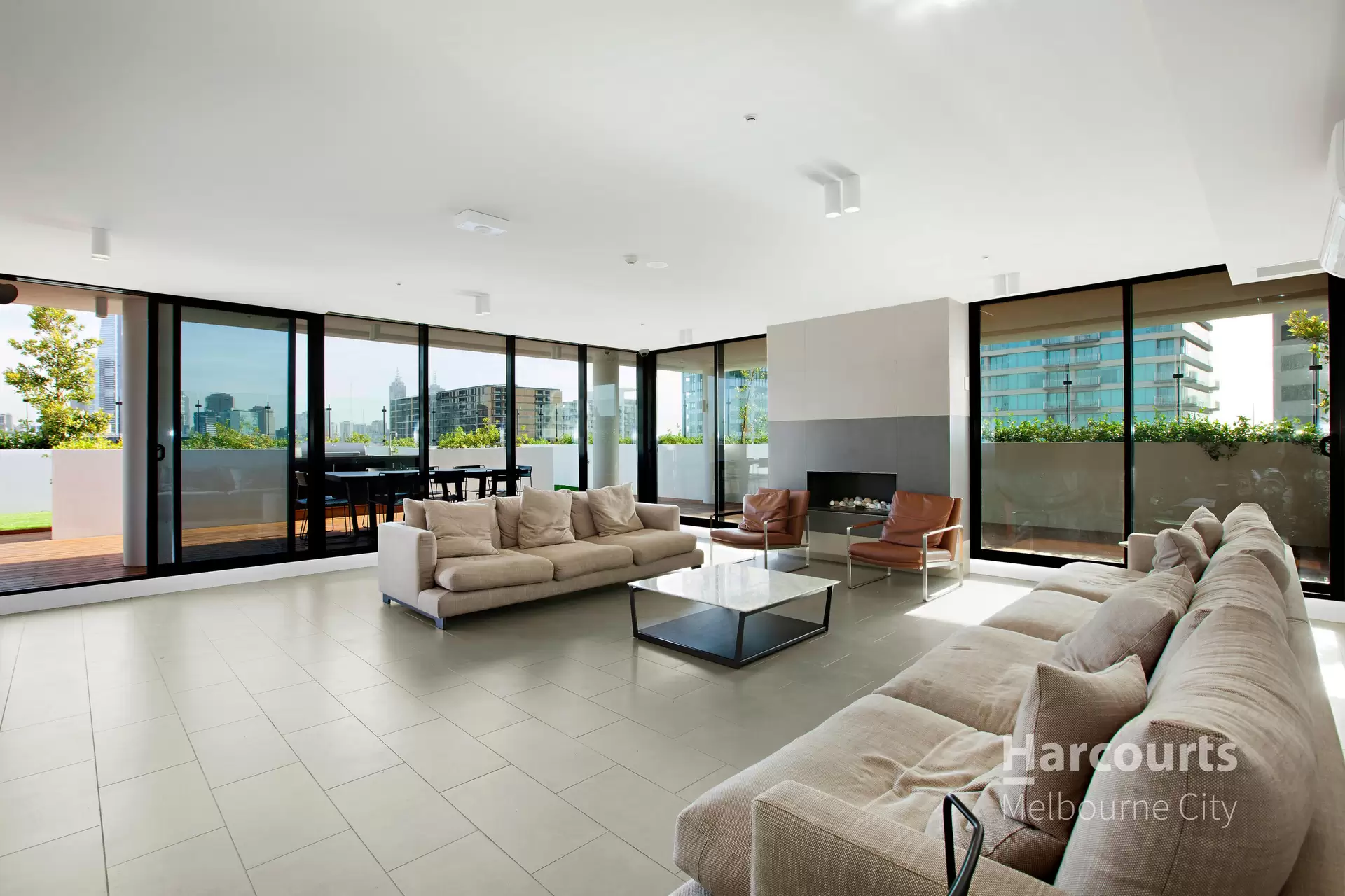 1114/52 Park Street, South Melbourne Leased by Harcourts Melbourne City - image 1