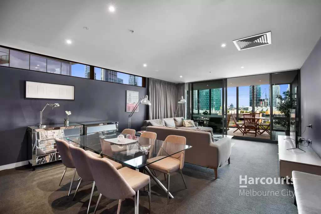 915/555 Flinders Street, Melbourne Leased by Harcourts Melbourne City
