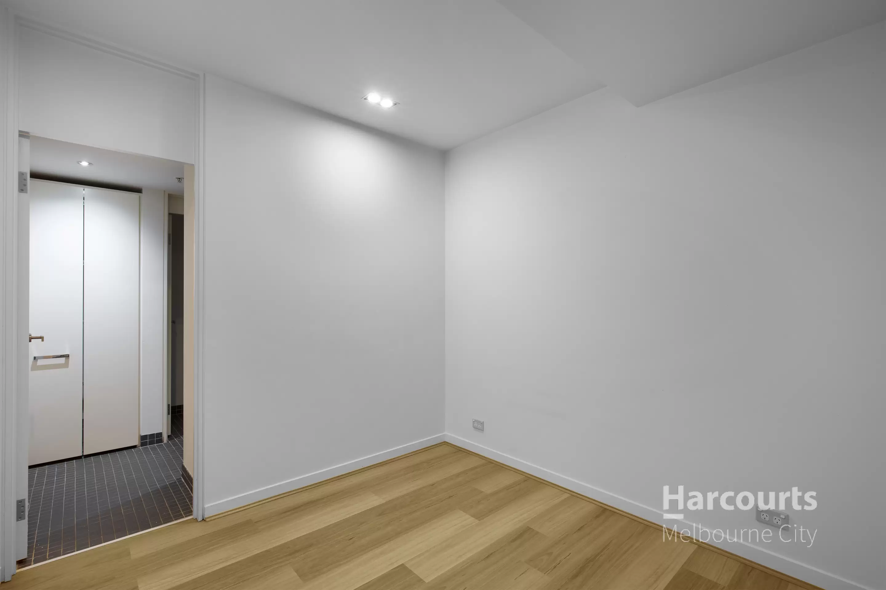 101V/162 Albert Street, East Melbourne Leased by Harcourts Melbourne City - image 5