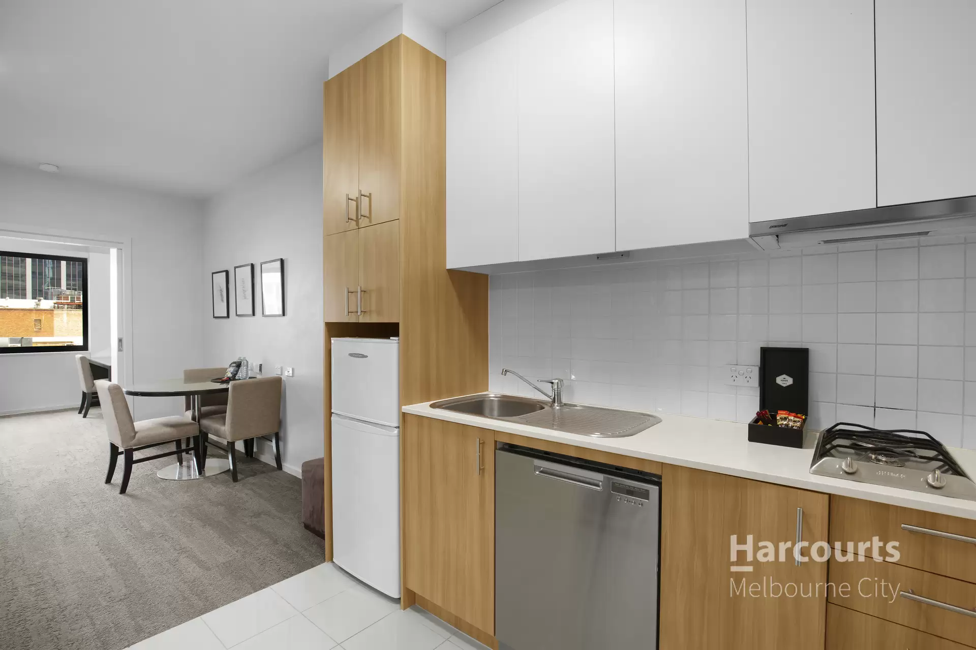 615/250 Elizabeth Street, Melbourne Leased by Harcourts Melbourne City - image 1