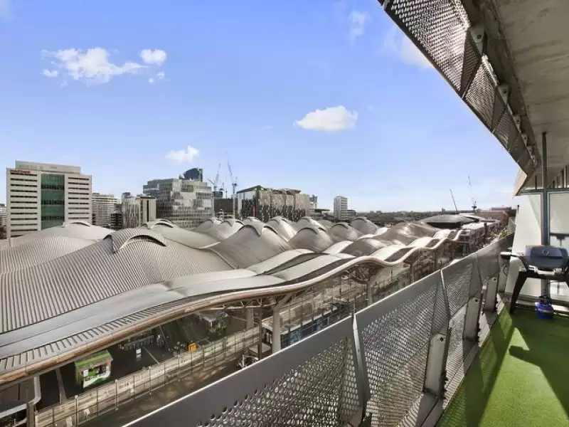 802/620 Collins Street, Melbourne Leased by Harcourts Melbourne City - image 1