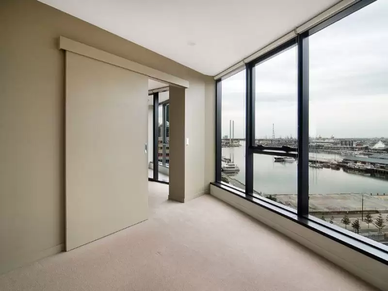 1211/100 Harbour Esplanade, Docklands Leased by Harcourts Melbourne City - image 3