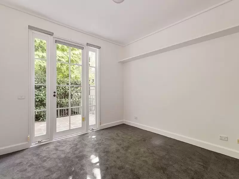 8/8 Wellington Crescent, East Melbourne Leased by Harcourts Melbourne City - image 5