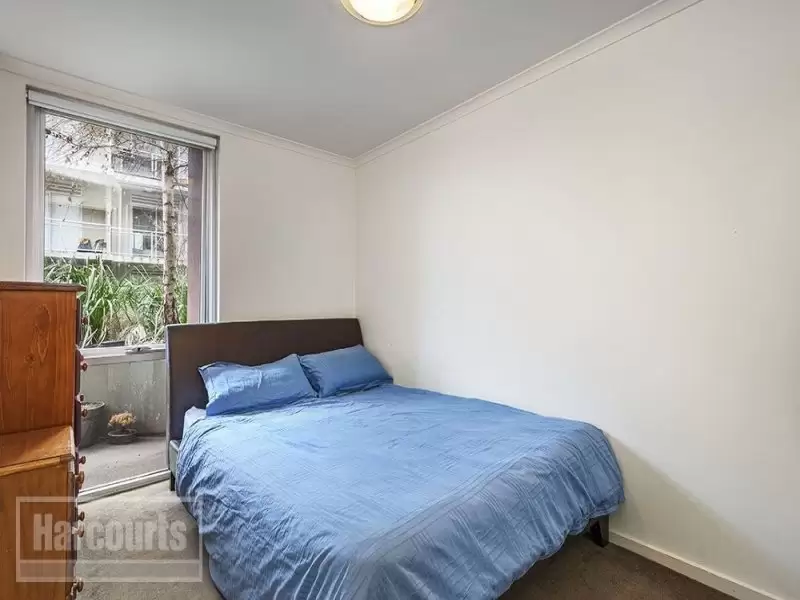 7/30 Chetwynd Street, West Melbourne Sold by Harcourts Melbourne City - image 3