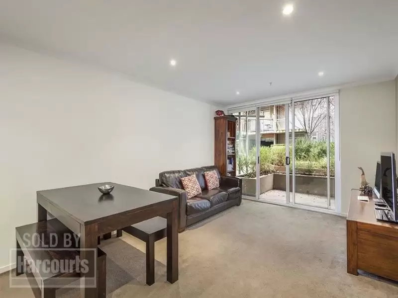 7/30 Chetwynd Street, West Melbourne Sold by Harcourts Melbourne City - image 1