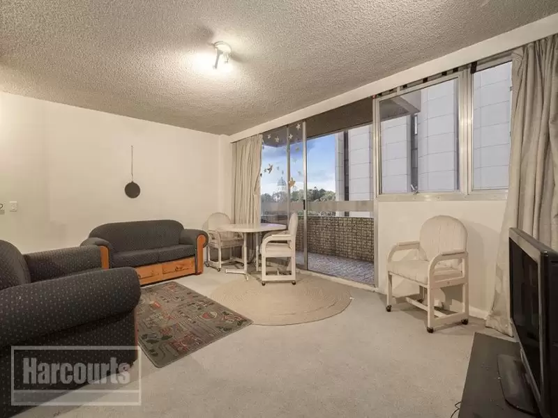 41/287 Exhibition Street, Melbourne Sold by Harcourts Melbourne City - image 3