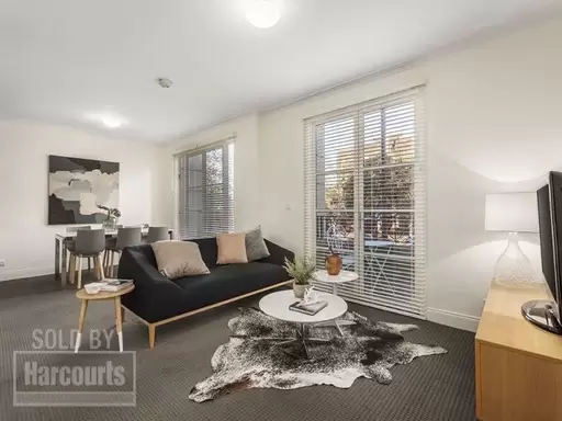 11/190 Albert Street, East Melbourne Sold by Harcourts Melbourne City