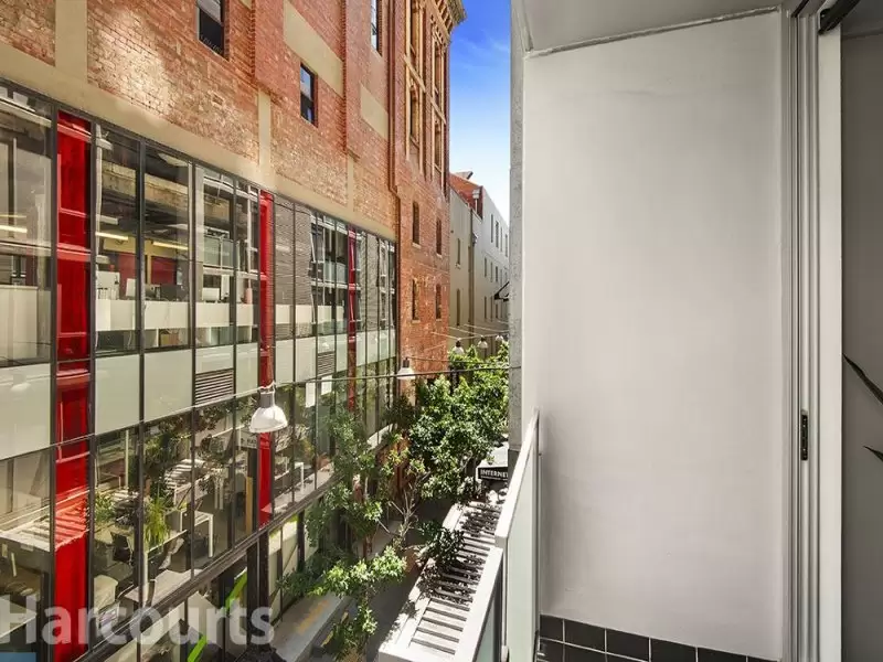 205V/162 Albert Street, East Melbourne Sold by Harcourts Melbourne City - image 2