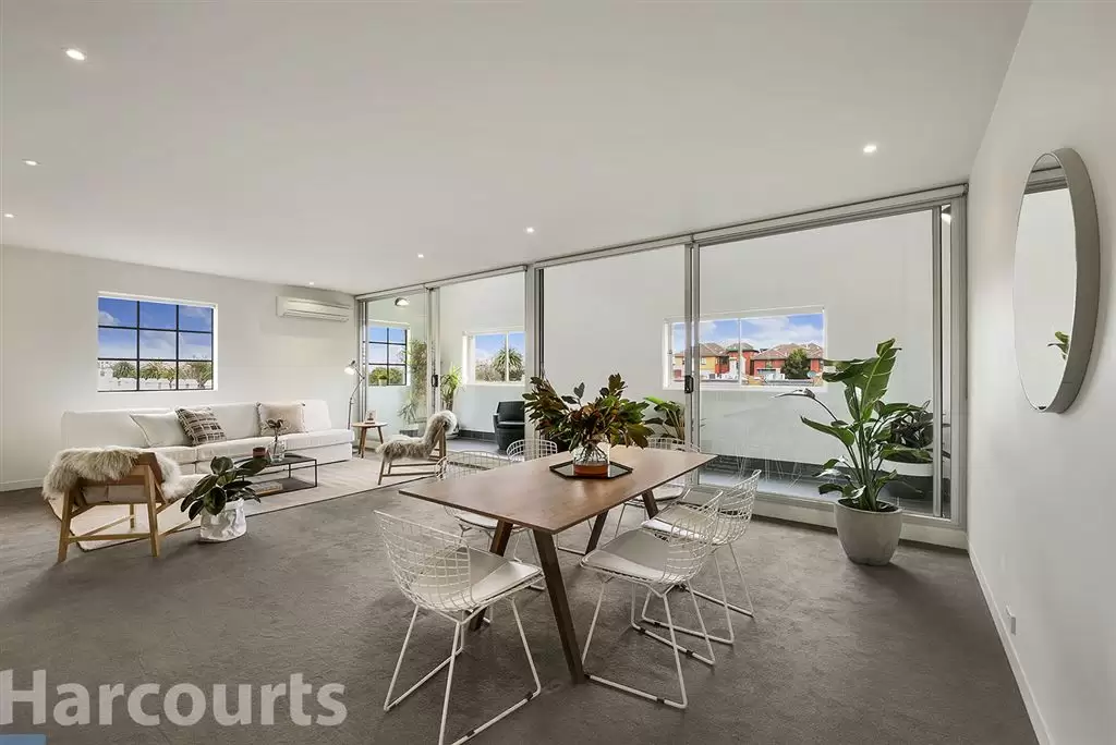 202W/158 Albert Street, East Melbourne Sold by Harcourts Melbourne City - image 1