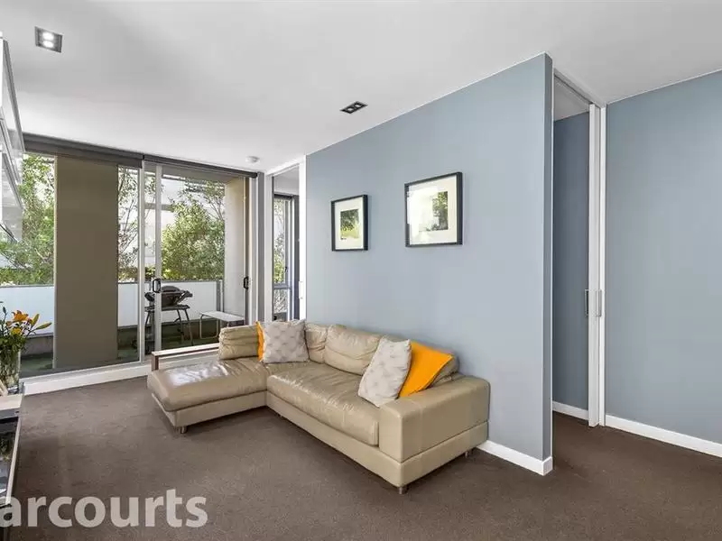 109V/162 Albert Street, East Melbourne Sold by Harcourts Melbourne City - image 2